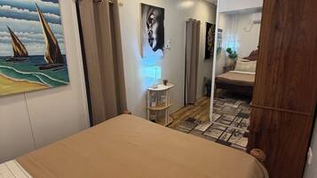 Villa | 1 bedroom, individually decorated, individually furnished, desk