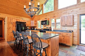 Cabin, Multiple Beds, Kitchen | Private kitchen | Fridge, microwave, oven, stovetop - Badger Ridge (Stone Lake)