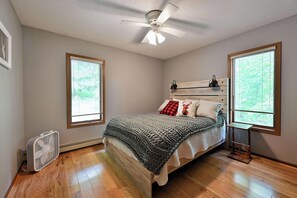 Cabaña, varias camas, cocina | 3 habitaciones, decoración personalizada y muebles diferentes 