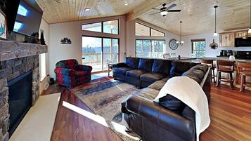 Cabin, Berbilang Katil, Kitchen | Ruang tamu | TV