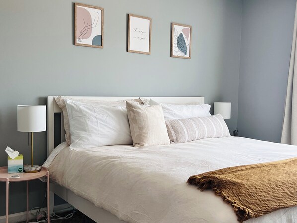 2 bedrooms, desk, free WiFi, bed sheets