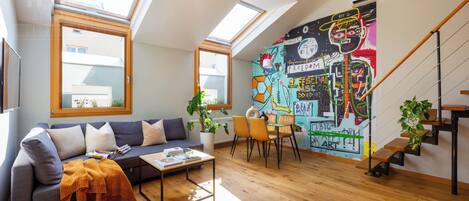 Gallery Studio, 1 Queen Bed with Sofa bed | Living area | Flat-screen TV