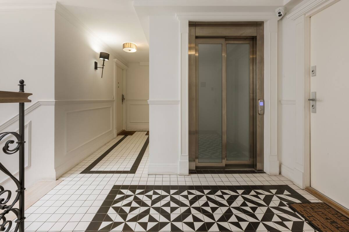 Apartamento família, 1 cama Queen e sofá-cama | Parte interna