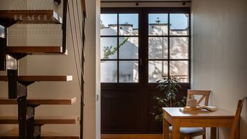 Family Apartment, 1 Queen Bed with Sofa bed | Terrace/patio