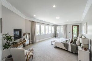 6 habitaciones, wifi y ropa de cama