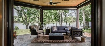Stunning Luxury Villa on the Lake - Play in Nashville, Relax at the Lake!