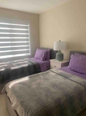 3 bedrooms, WiFi - Niagara Relaxing Getaway - La Maison de Niagara (Niagara Falls)