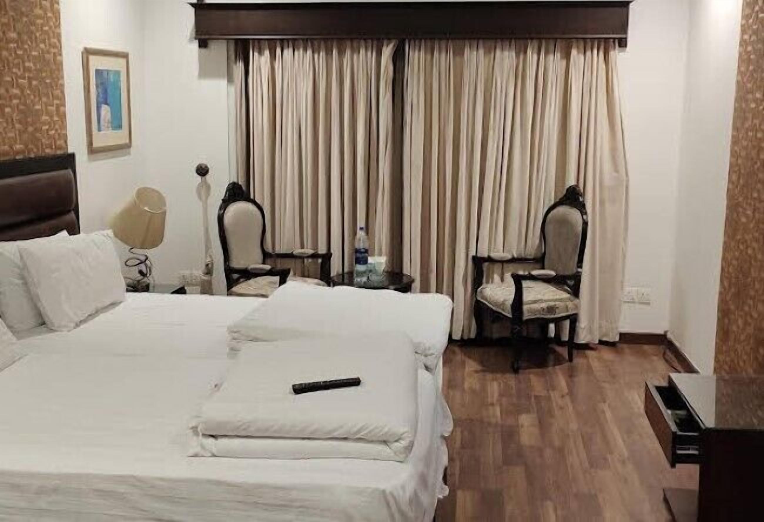 Tabla de planchar con plancha y wifi gratis 