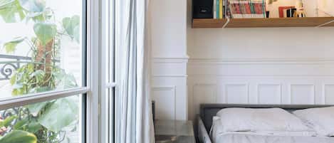 2 chambres, fer et planche à repasser, accès Internet, draps fournis