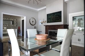 Dining - Casa Las Peras, La Laguna (San Cristobal de La Laguna)