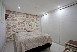 2 bedrooms, free WiFi