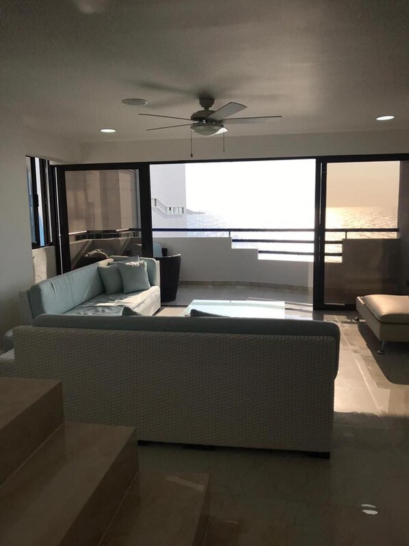 Apartment | Living area