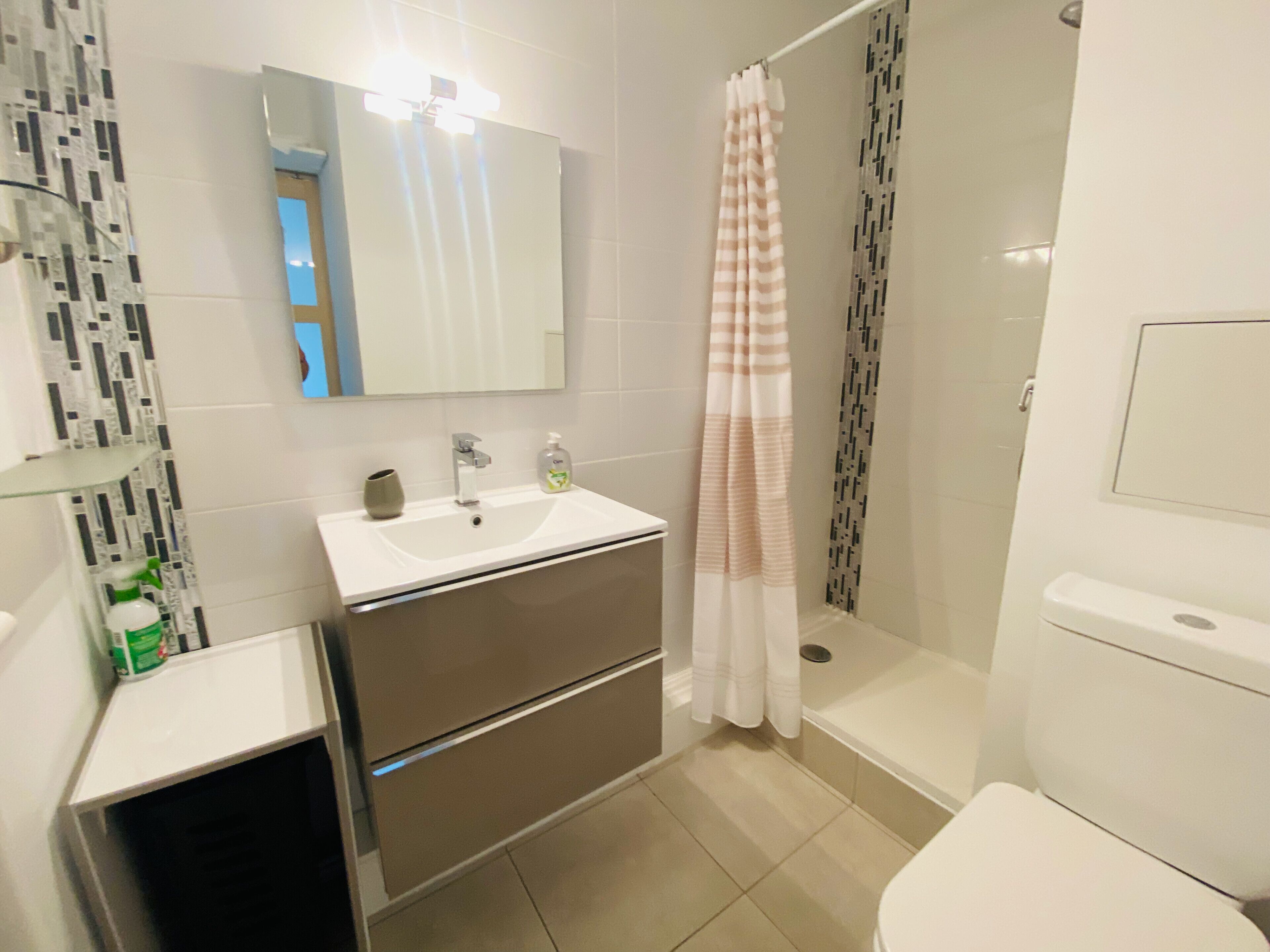 Doccia, asciugacapelli