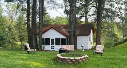 great 4 bedrooms vacation home up state.Group welcome unit A