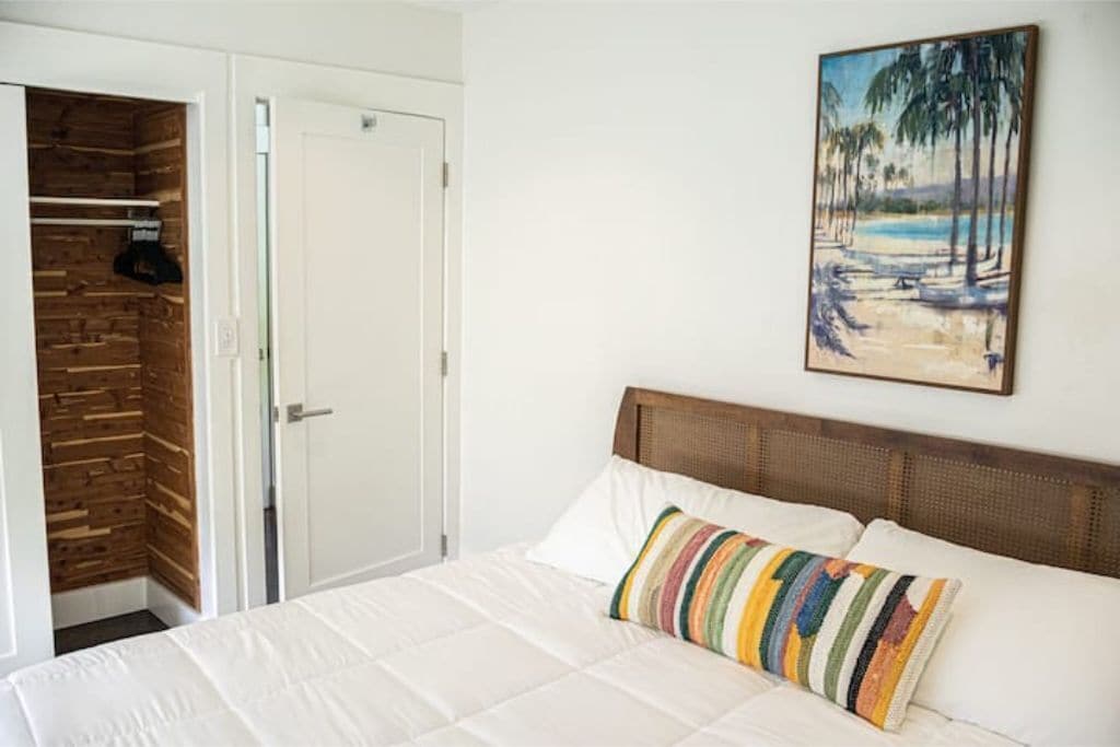 4 habitaciones, escritorio, tabla de planchar con plancha y wifi gratis 