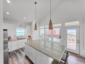 Fridge, microwave, oven, stovetop - Breezy Ocean View/Sleeps 10/Steps To Beach/Central (Bolivar Peninsula)