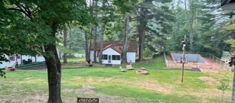 Amazing getaway place 3 bedrooms apartment.Up State, E unit top floor.