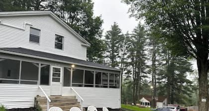 Beautiful private studio for Couple or single , private entrance! Studio A