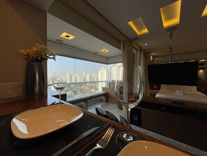 Studio | Balcony view - Code Berrini 153 A (São Paulo)