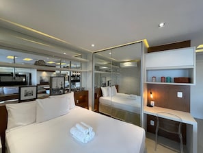 1 bedroom, iron/ironing board, free WiFi, bed sheets - Code Berrini 153 A (São Paulo)