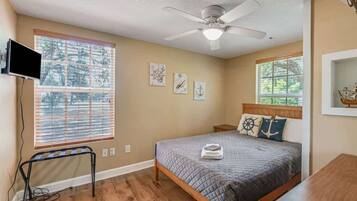 1 bedroom, WiFi, bed sheets