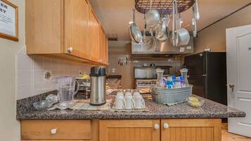 Fridge, microwave, coffee/tea maker