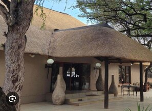 Front of property - Phakela Private Lodge (Thabazimbi)