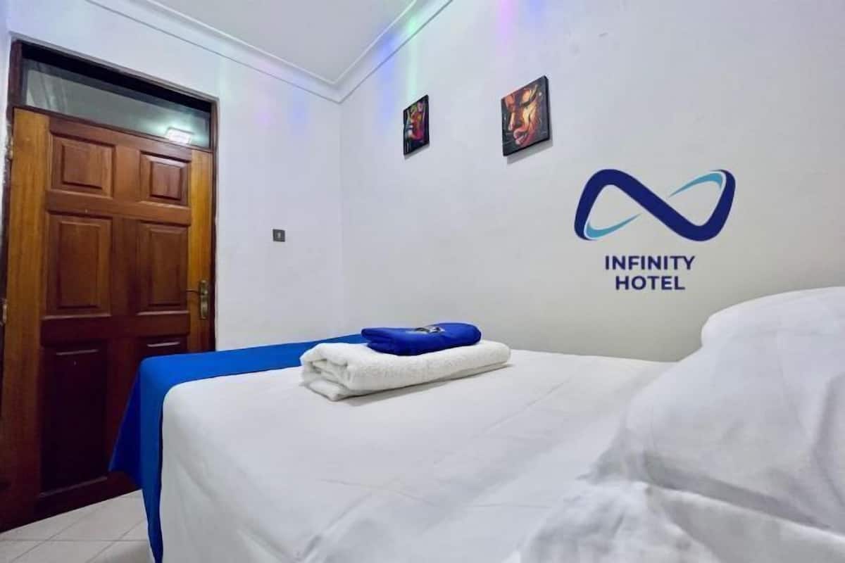 1 habitación, escritorio y wifi gratis