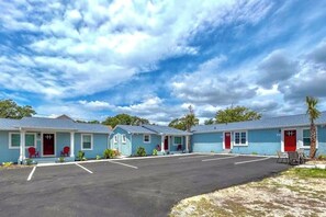 Exterior - Cottages @ Pearl Beach -Walk To Beach- Suite D (Atlantic Beach)