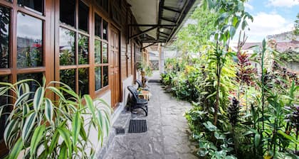 Hotel O Mountain View Homestay