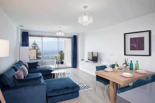 Modern new apartment  in Mijas