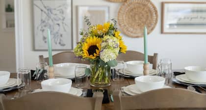 Central Bluebird Cottage, Hot Tub, Sleeps 7, Patio