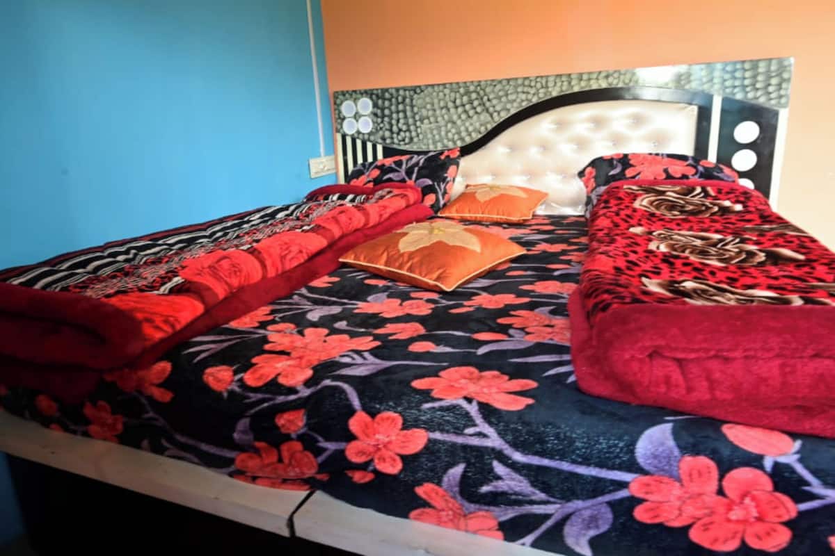 Quarto casal luxo | Escrivaninha, Wi-Fi de cortesia, roupa de cama