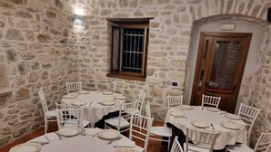 Free daily local cuisine breakfast  - Casale Cipriani (Casalciprano)
