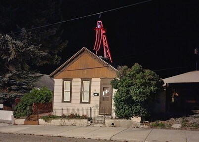 Miner's cottage adjacent to the Orignal stage and music complex