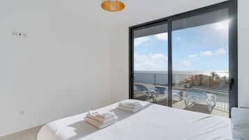 3 makuuhuonetta, silitysrauta/-lauta, Wi-Fi, vuodevaatteet