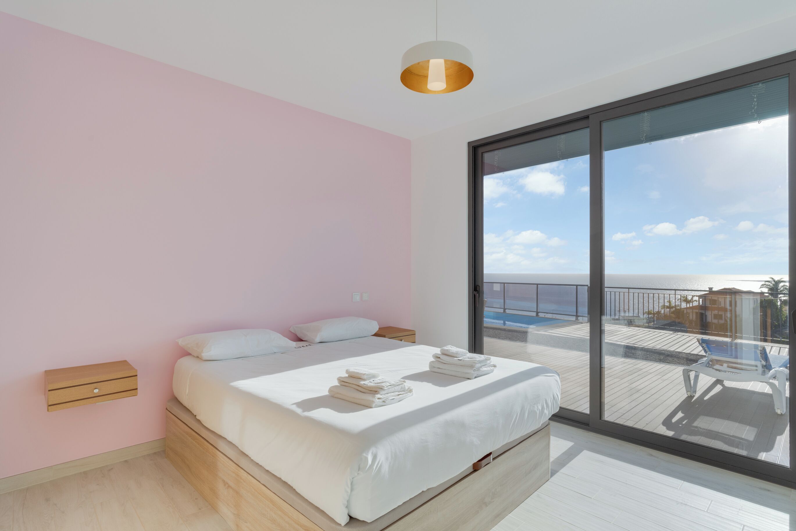 3 Schlafzimmer, Bügeleisen/Bügelbrett, WLAN, Bettwäsche