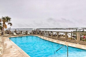 Pool - Sunset Haven, Cottage Retreat in Golf Shores (Gulf Shores)