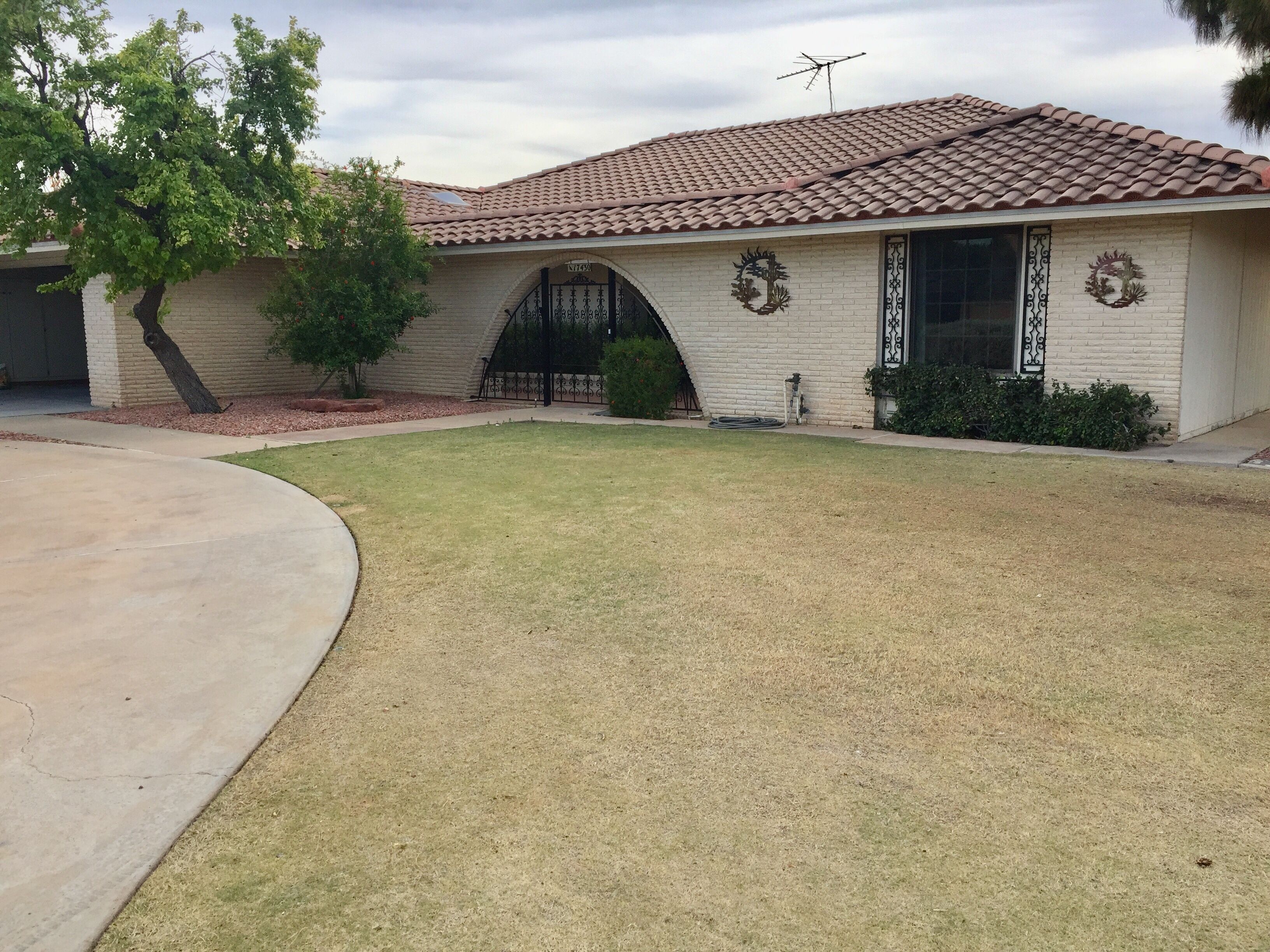 LOCATION, PRIVATE POOL, FAMILY OWNED AND OPERATED