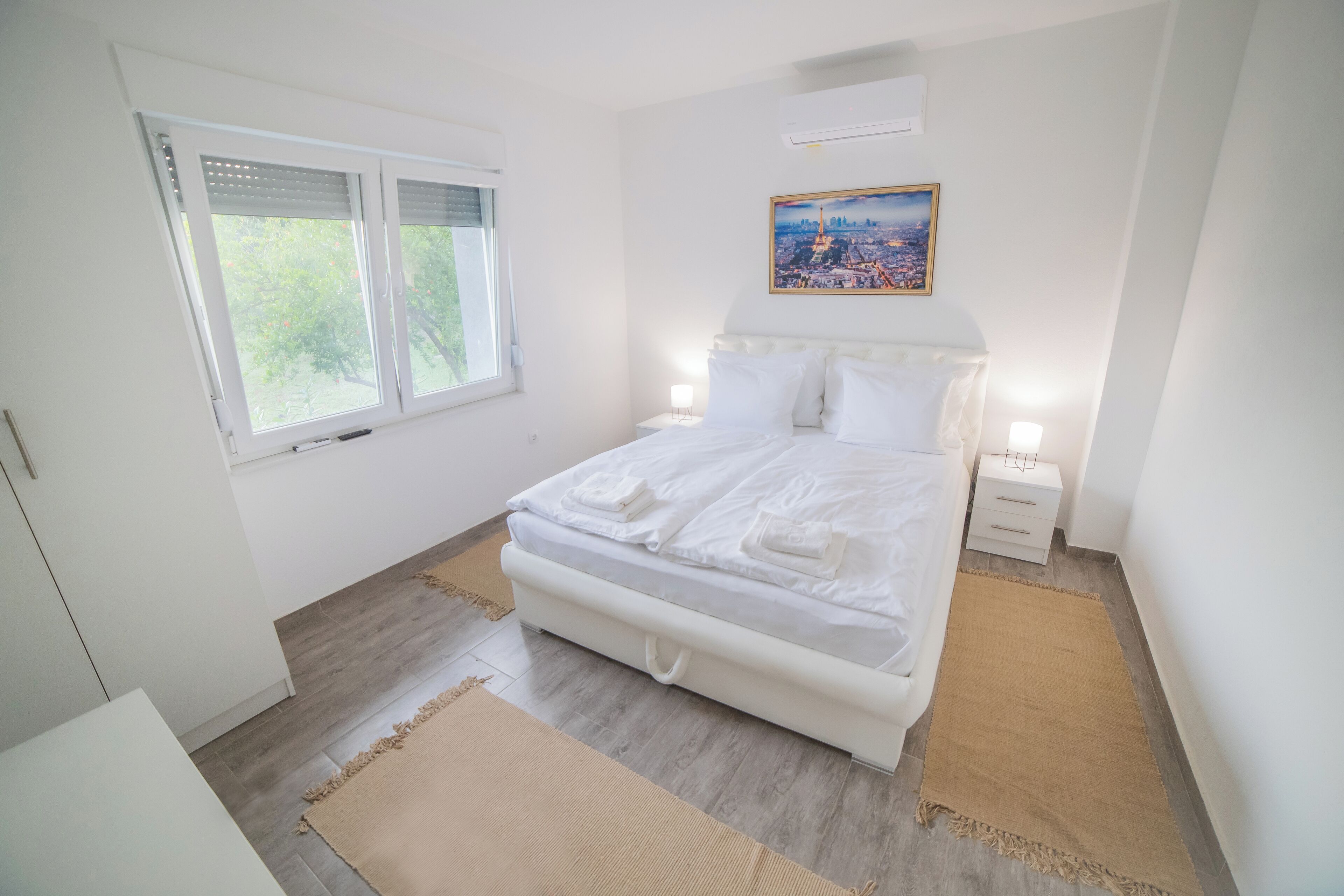 4 makuuhuonetta, Wi-Fi, vuodevaatteet