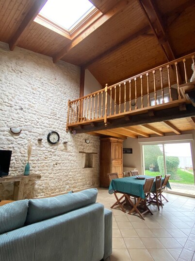 Maison sur Propriété Viticole, Avec Piscine Chauffée