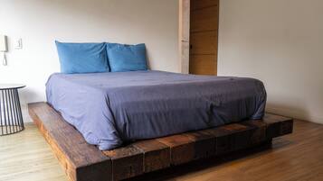 2 bedrooms, in-room safe, WiFi, bed sheets