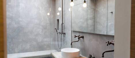 Shower, towels, soap, toilet paper
