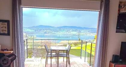 Loft Insolite Avec Jacuzzi Privatif et vue lac