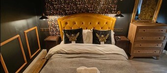 The Mad Hatter Oxford