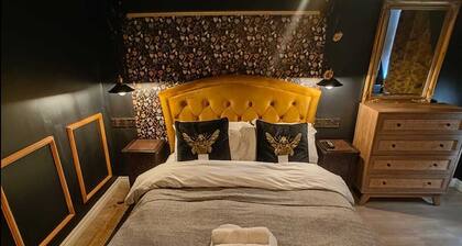 The Mad Hatter Oxford