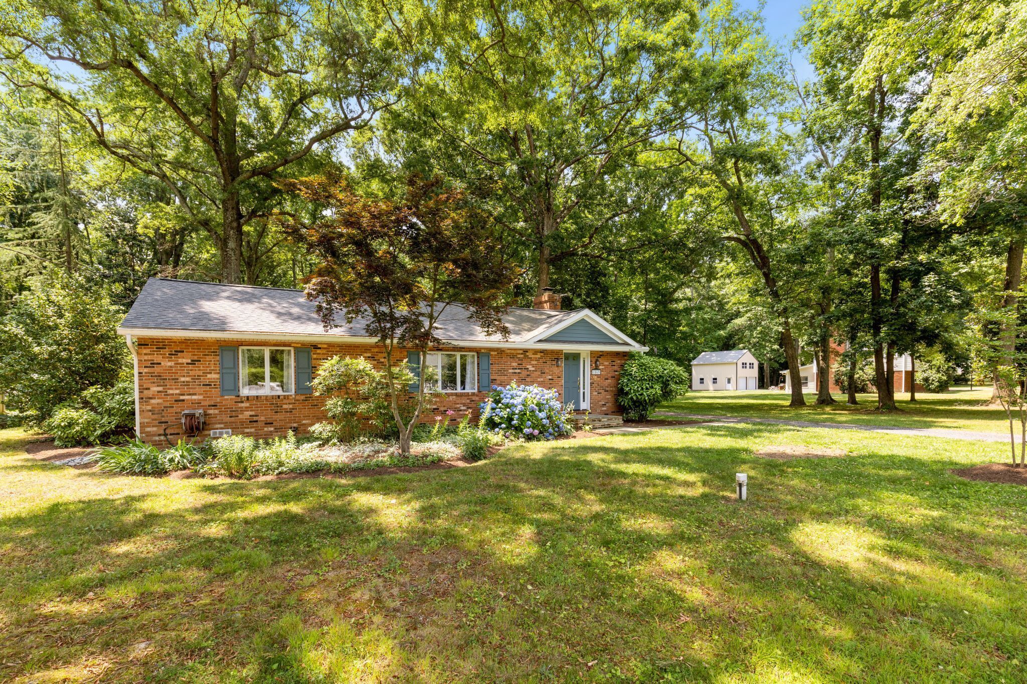 Gourmet Kitchen + Family & Pet Friendly Residence!