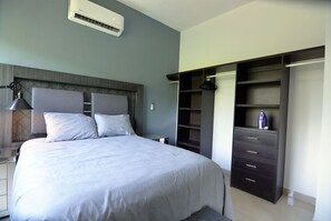 1 quarto, Wi-Fi de cortesia, roupa de cama