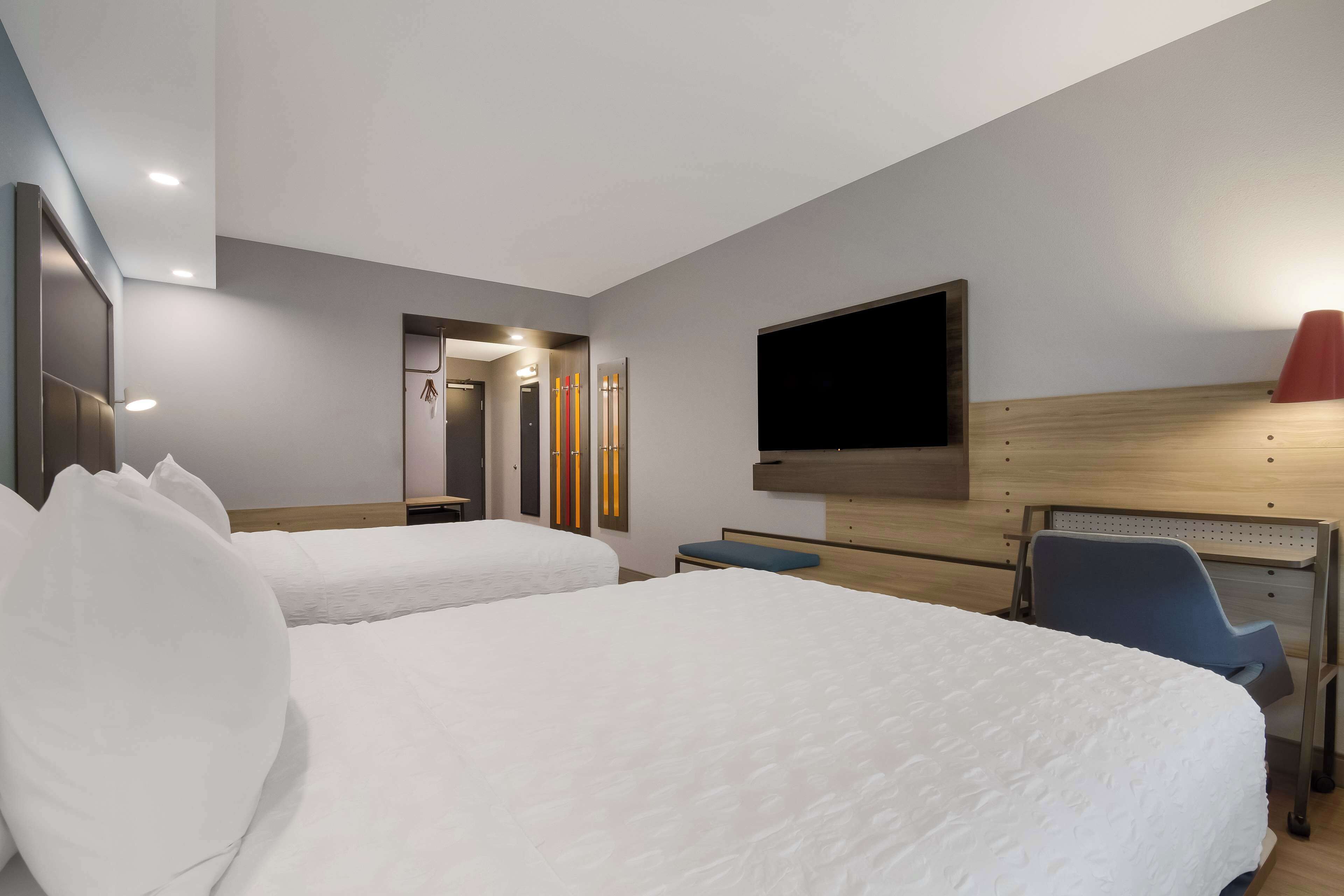 Photo - Tru By Hilton Destin