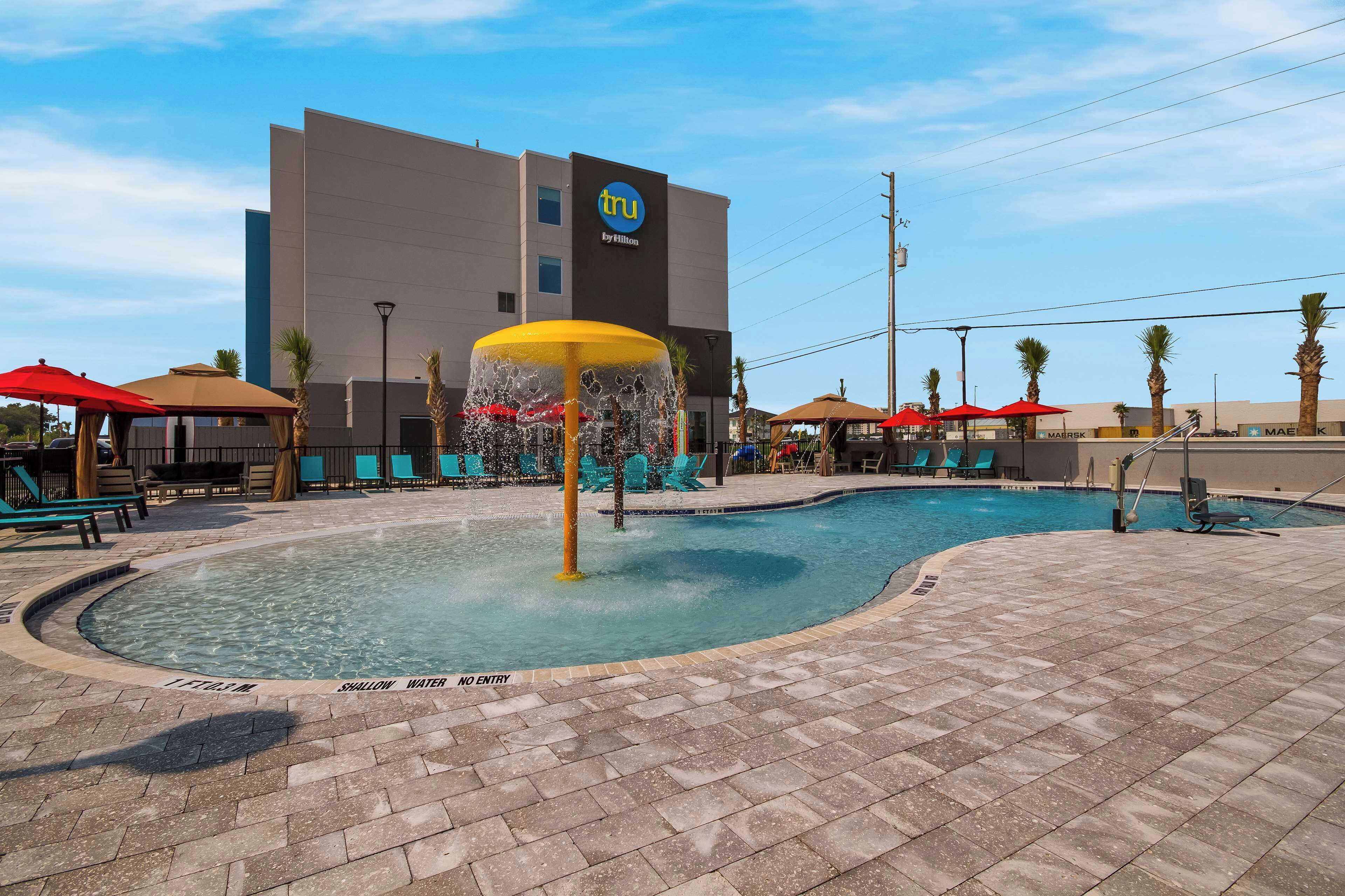 Photo - Tru By Hilton Destin